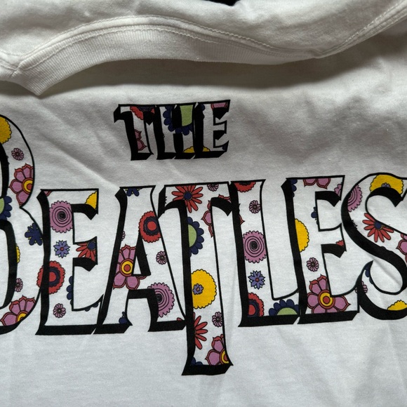 The Beatles Beatnik Floral Womens White Graphic Short Sleeve T Shirt Small NWOT - Picture 3 of 4